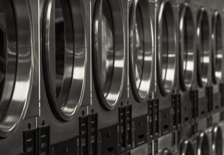 commercial laundry equipment 768x533