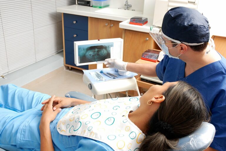 dental checkup 768x514
