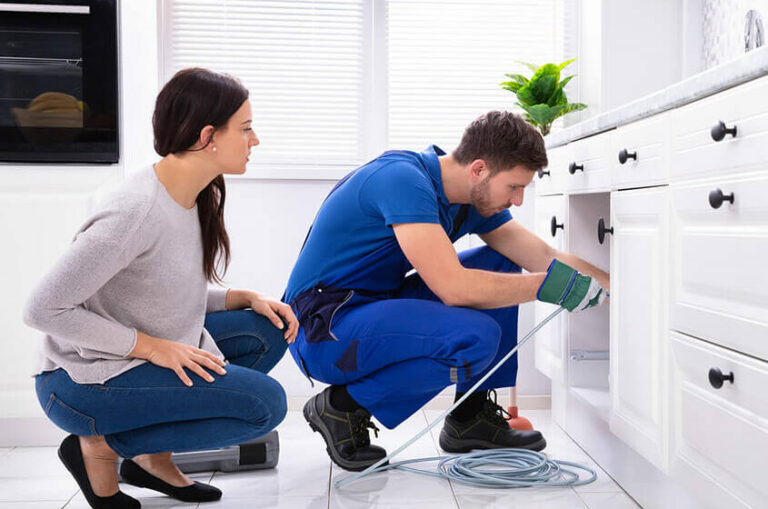 emergency plumber melbourne western suburbs 845x560 1 768x509