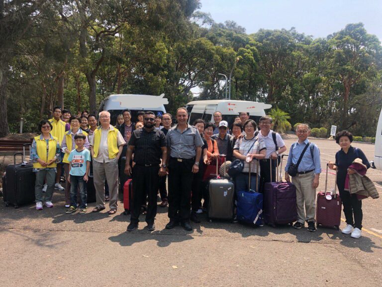 Maxi taxi Group transfer 768x576