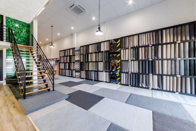 Carpets Store in Tatters 768x512