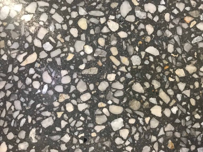 polished concrete alpine black 768x576