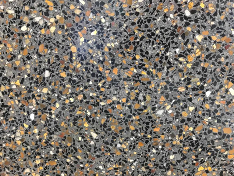 polished concrete baltic delta 46 half black 768x576