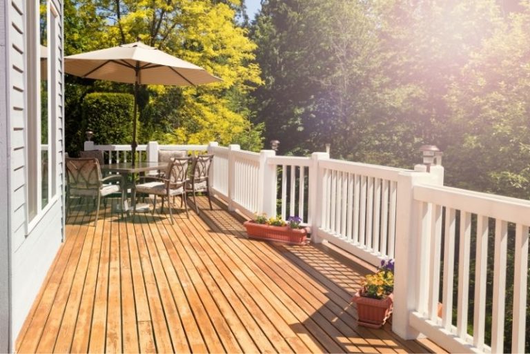 Timber Decking 1 768x513