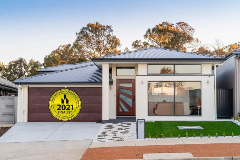 4 78 Moncrieff Front Facade 768x512