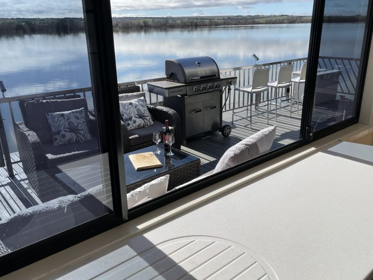 deck view 768x576