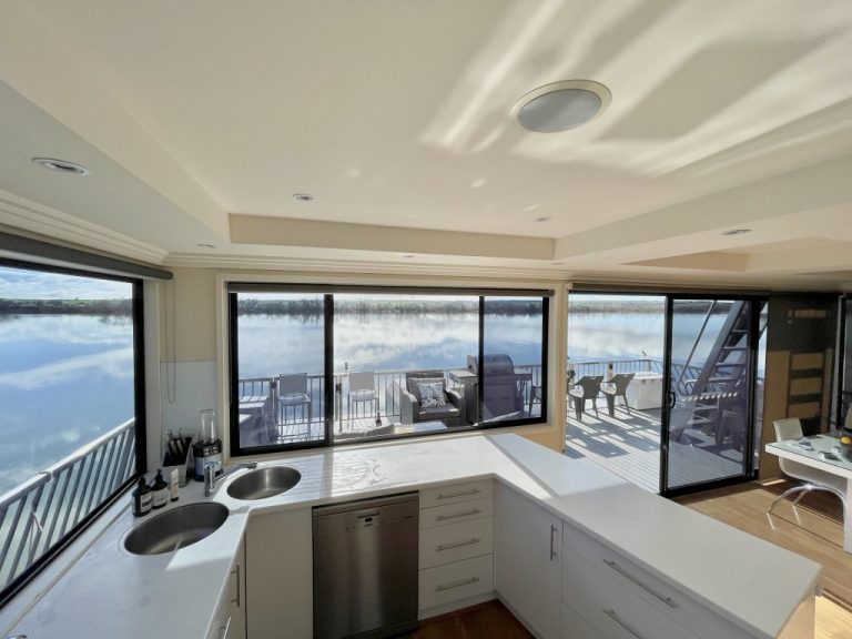 kitchen 768x576