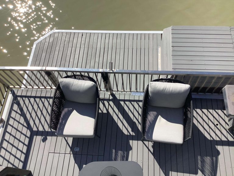 outdoor entertaining area 4 768x576