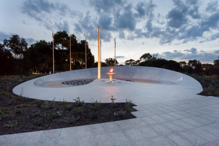 FrankstonWarMemorial1 768x512
