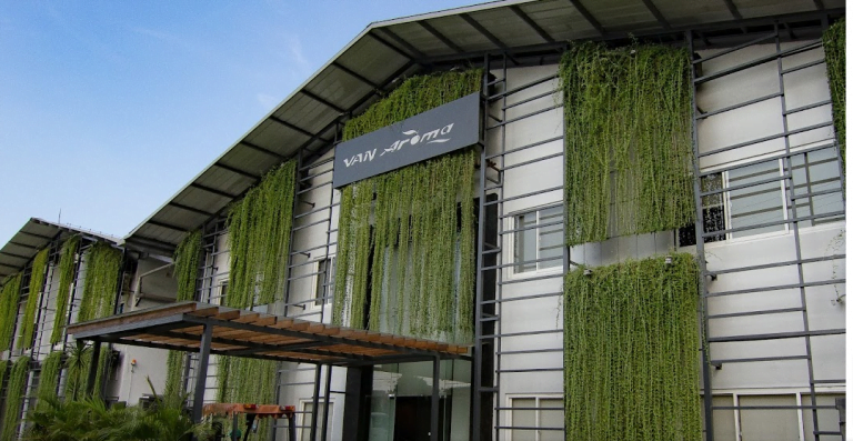 VAN AROMA OFFICE 768x397