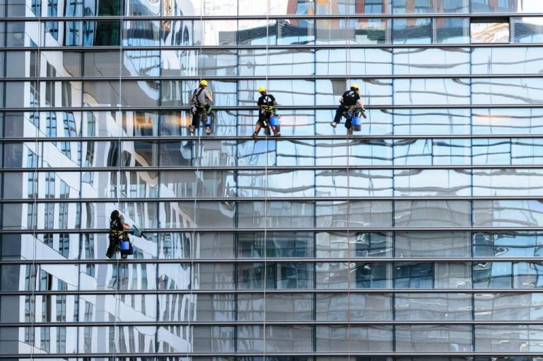 glass facade 817732 1280 1024x680 1 768x510