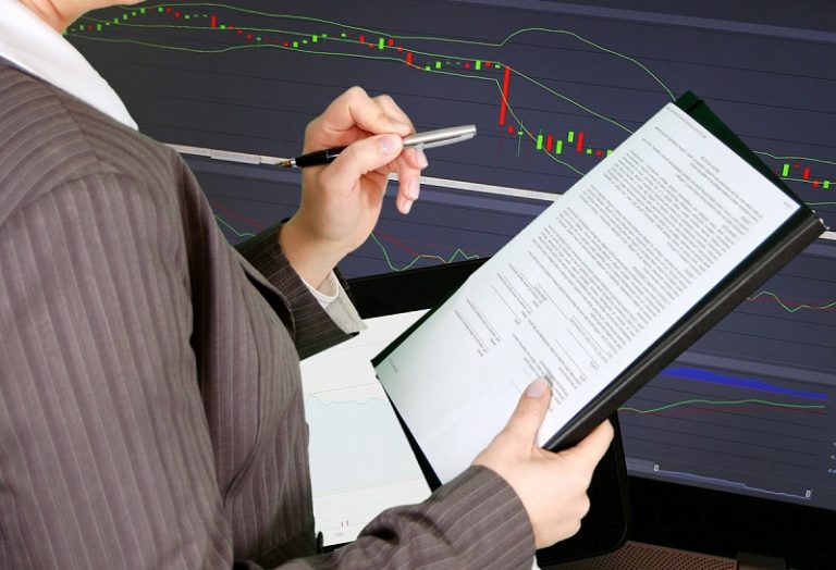 stock market trading 768x524