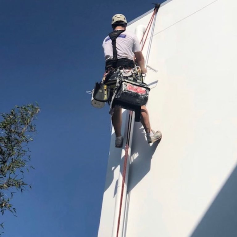 Abseiling Painters from Premier Painting 768x768