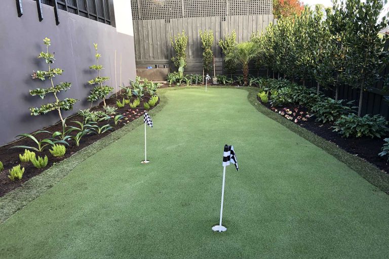 Kew Putting Green 1 768x512