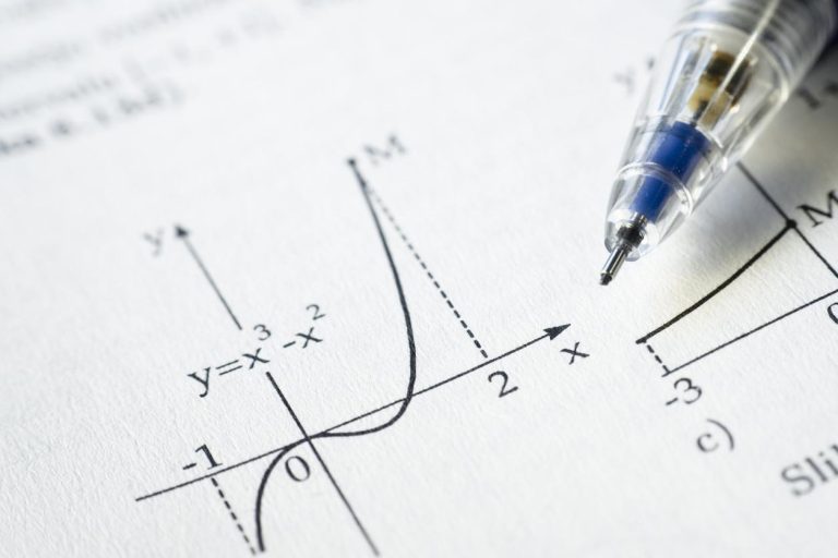 MathsGraphWeb 768x512