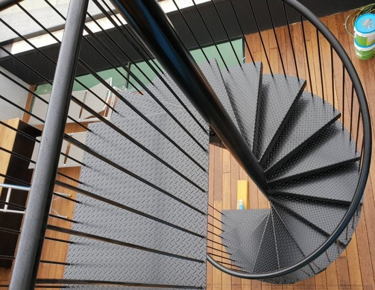spiral stairs 768x595