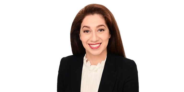 Dr Maryam Seyedabadi Specialist Plastic Surgeon 768x384