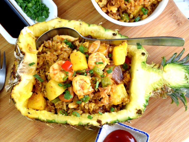 Pineapole fried rice featured image 720x540 1