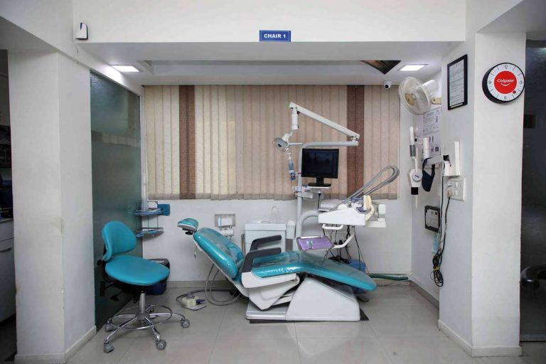 dental clinic chair 768x512