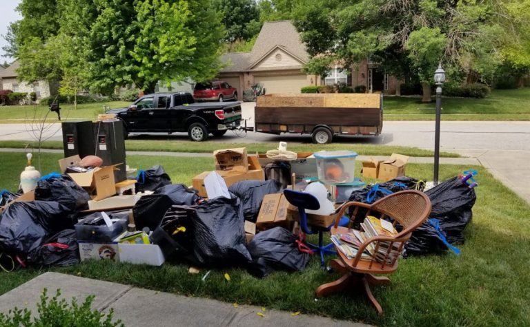 junk removal service 768x475