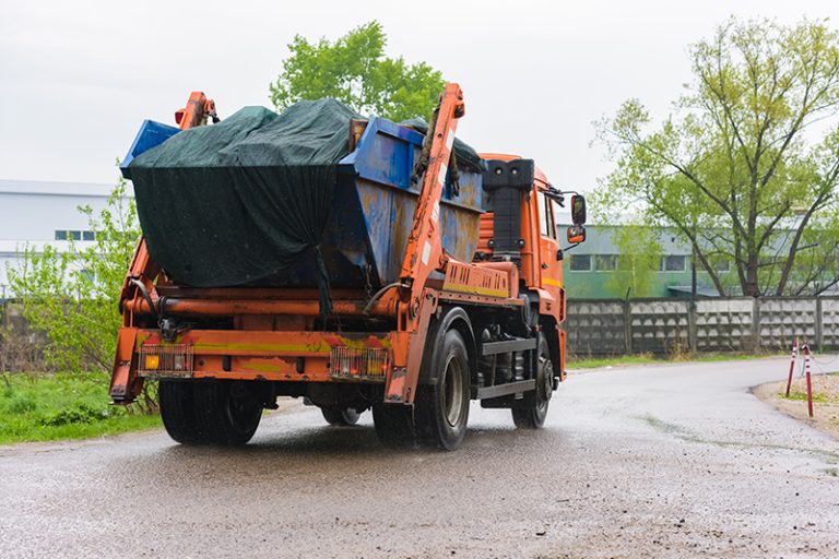 rubbish removal 1 768x512