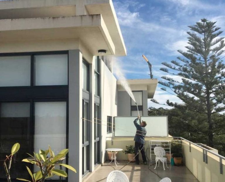 House Pressure Cleaning 800x650 1 768x624