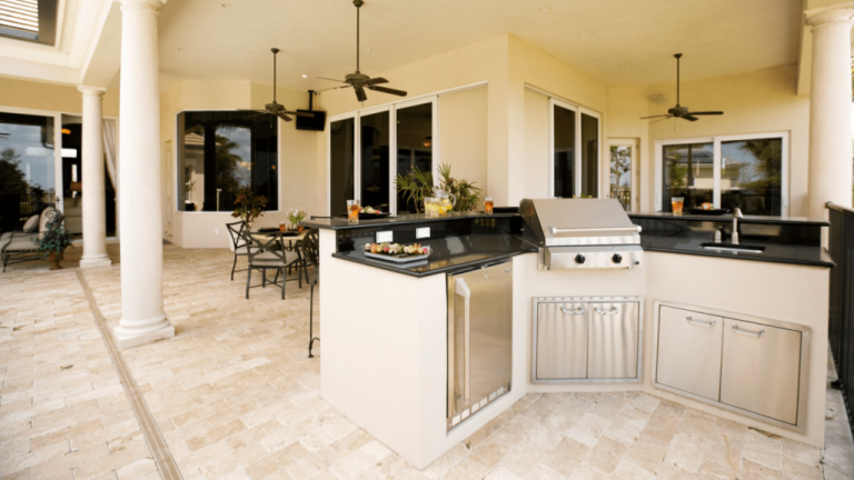 Outdoor Kitchens 768x432