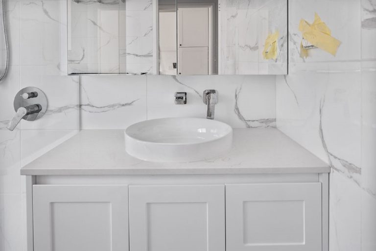 home renovation expert 768x512