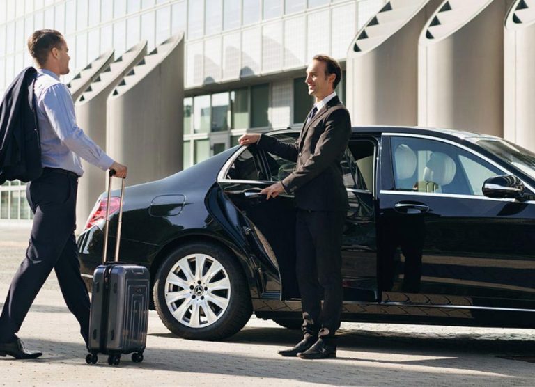 Chauffeur Melbourne 768x556