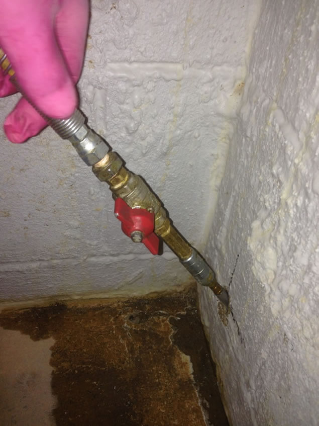 Crack Injection Waterproofing Crack Injection Waterproofing