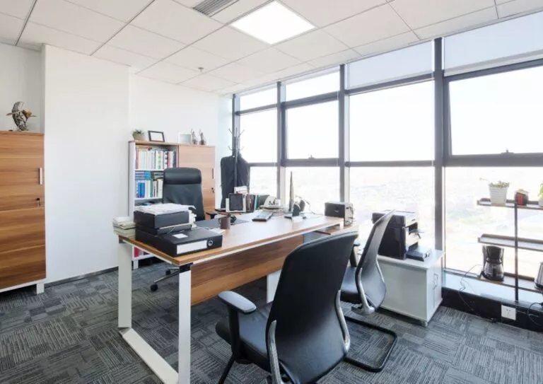 Small Office Fitouts For An Executive 768x543 1