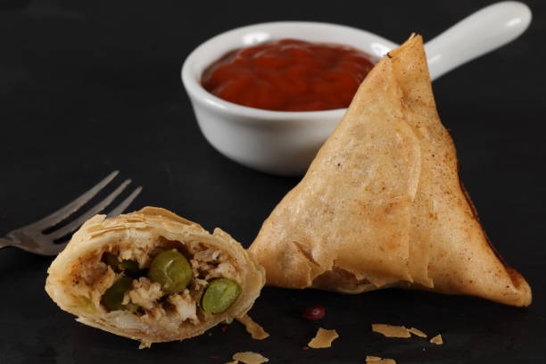 VEGETABLE SAMOSA 2