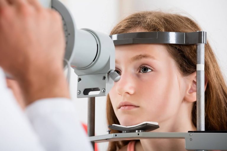eye specialist 13 768x512