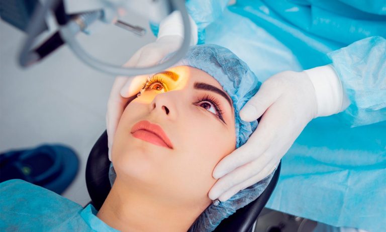 eye surgeon 100 768x461