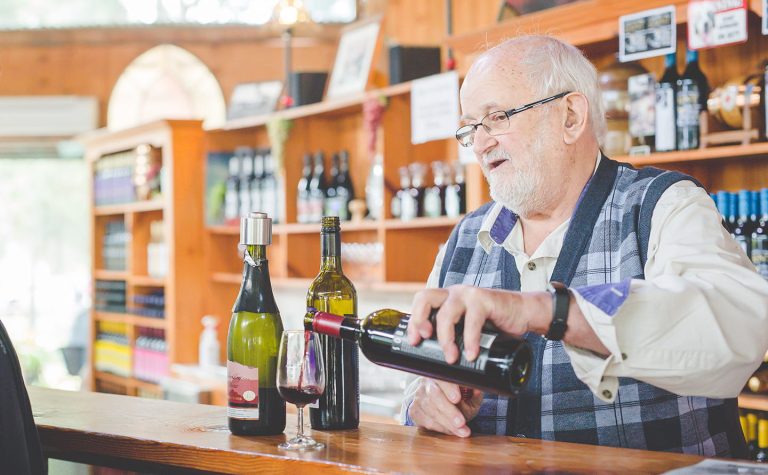 Hunter Valley wine barman 768x475