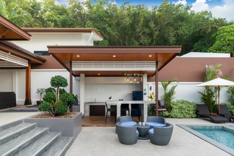 Outdoor landscape and Pergola 768x512