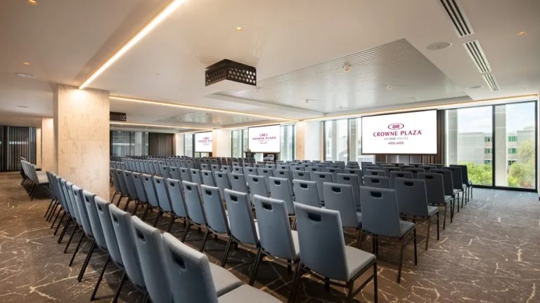 Theatre style stacking chairs  768x432