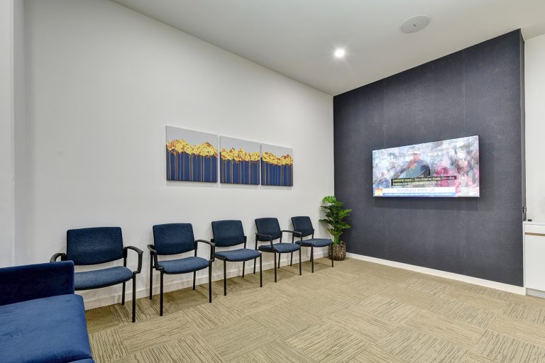 WEB 2018 19 263 30 Churchill Ave 010 768x512