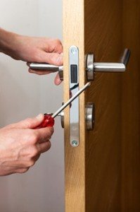 expert locksmith 199x300 1