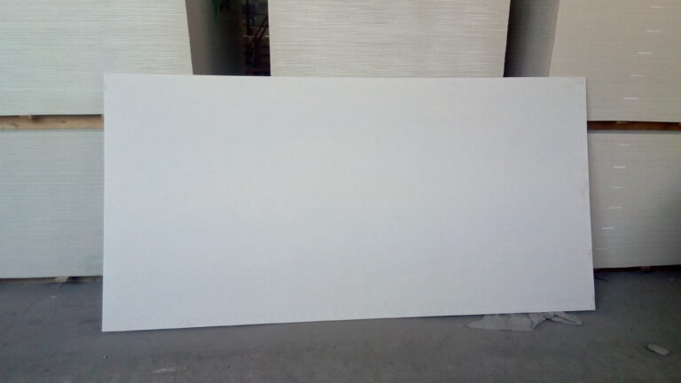beige2 768x432