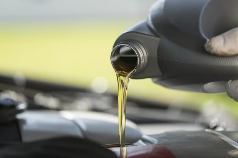 Automotive Lubricants Types How To Choose One 768x512