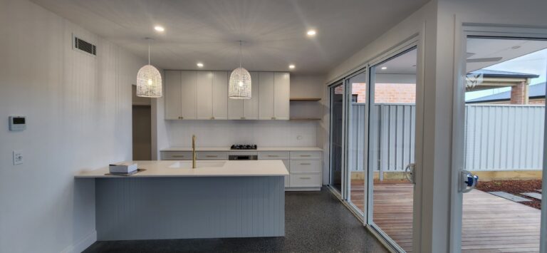 PAINTERS NEAR ME HAMILTON 768x355
