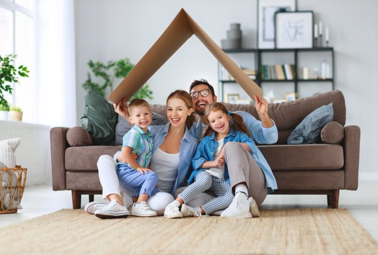 SmallFamily 768x518