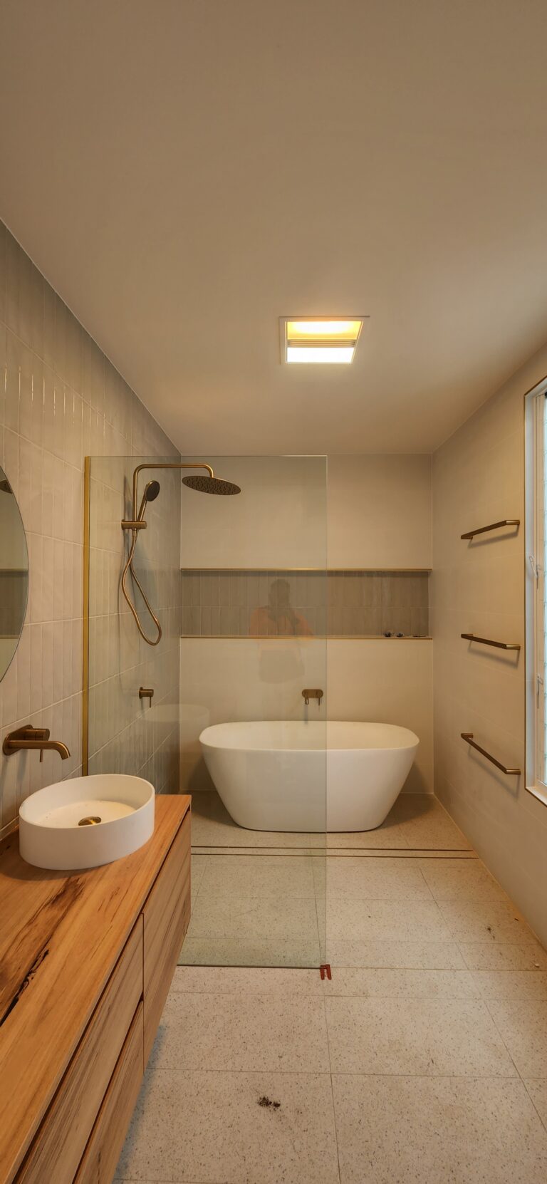 interior bathroom painting 768x1662