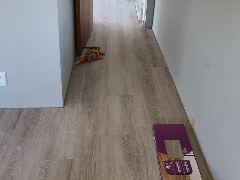 vinyl floor 768x576