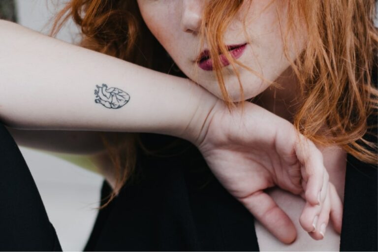 inked in beauty cosmetic tattoo artist fine line tattoo5 min 768x512