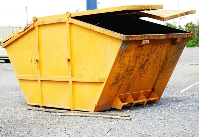 Bin dumpster 768x530