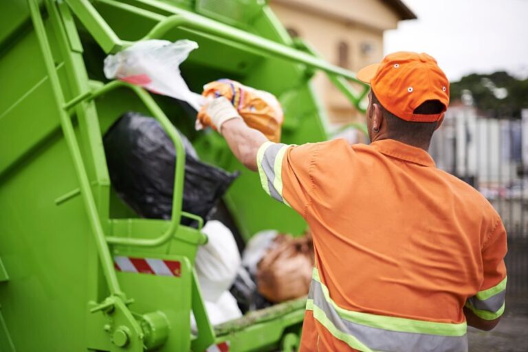 garbage collection worker 768x512